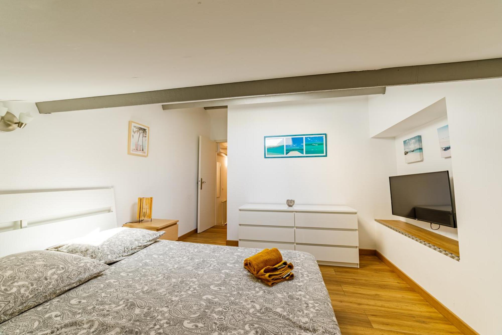 T3 Residence De Tourisme Voltaire Hyeres Bagian luar foto